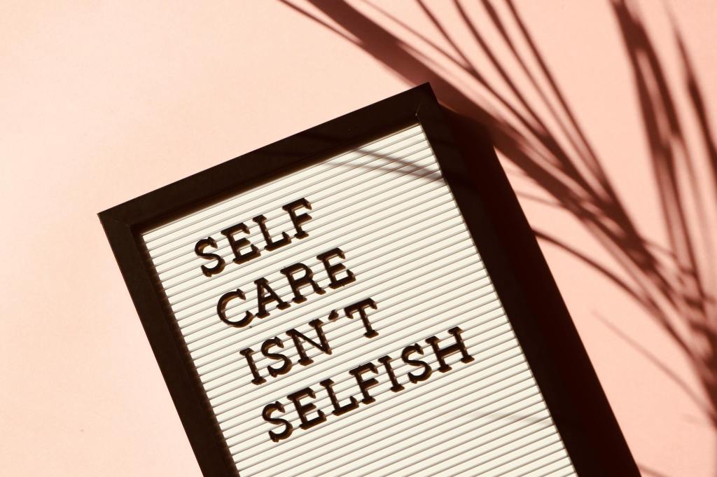 Self Care: Top tips for&nbsp;Bookworms